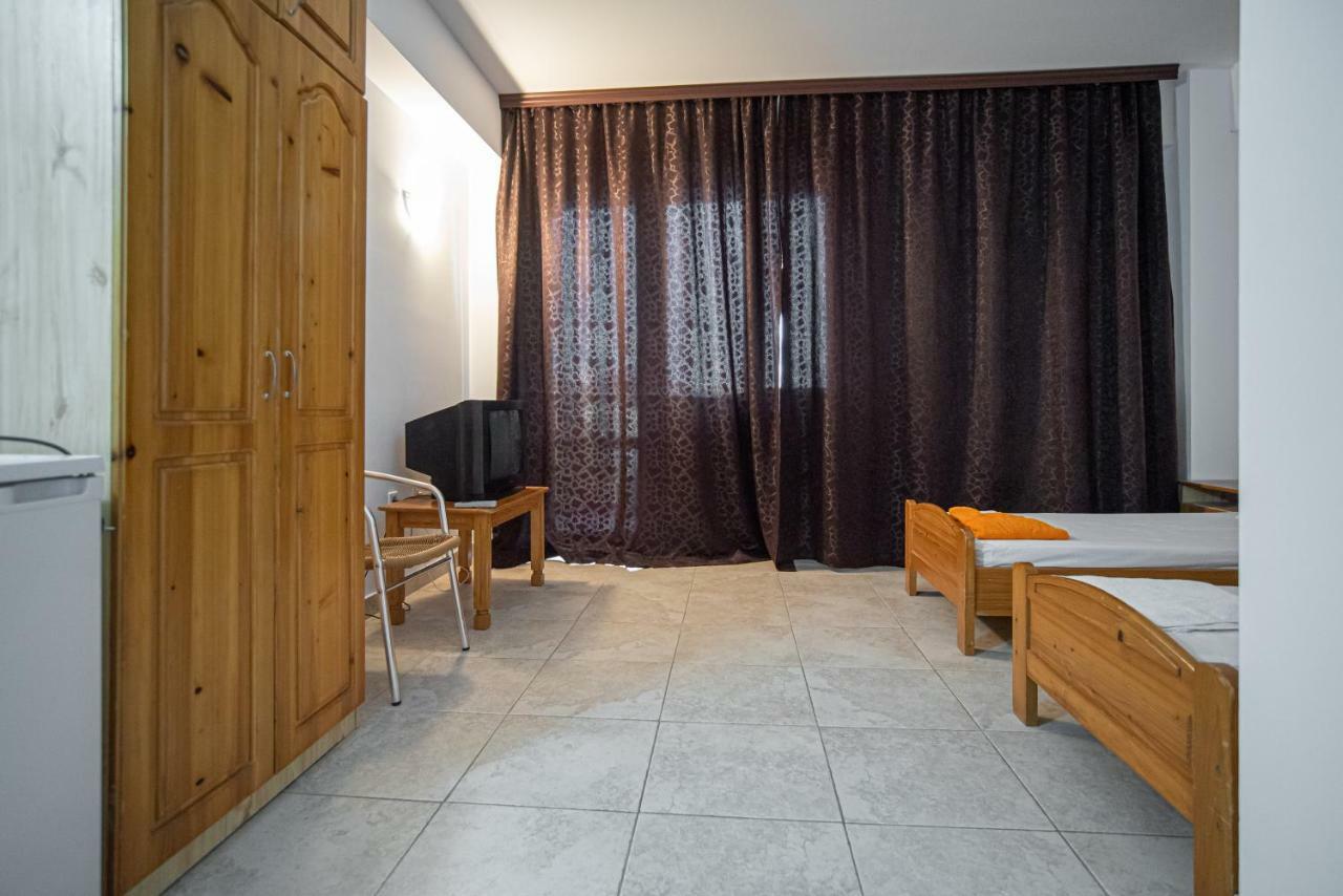 La Papu Si Maia Hotel Dél-Eforie Kültér fotó
