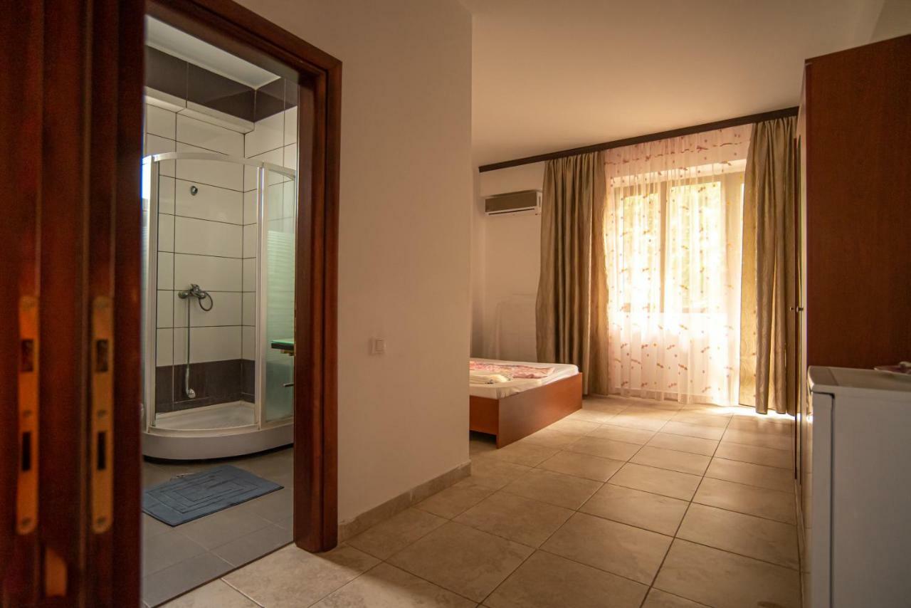 La Papu Si Maia Hotel Dél-Eforie Kültér fotó