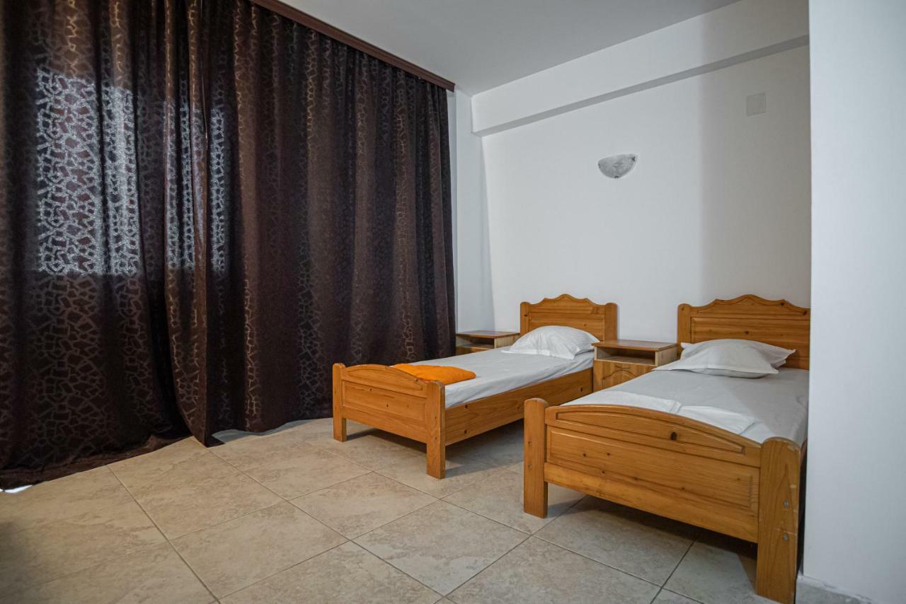 La Papu Si Maia Hotel Dél-Eforie Kültér fotó